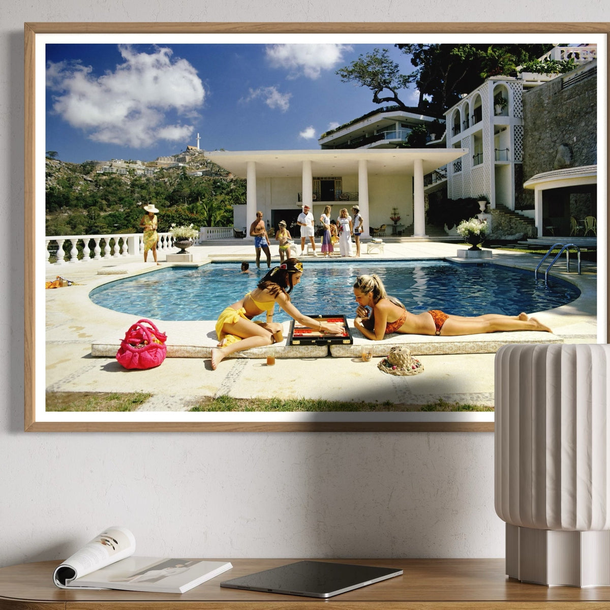 Poolside by Slim Aarons Blue swimmingpool and glamorous vintage photography