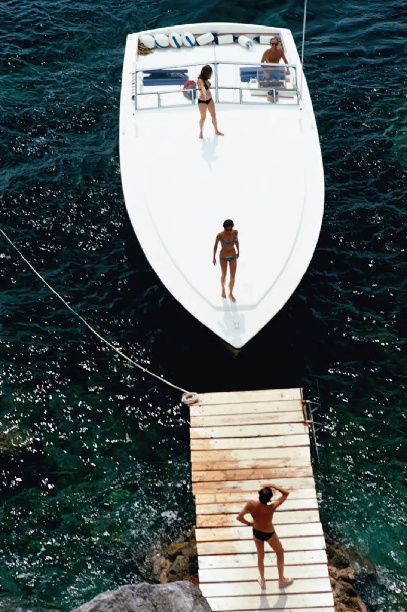Speedboat Landing by Slim Aarons, metal print, The Picturalist