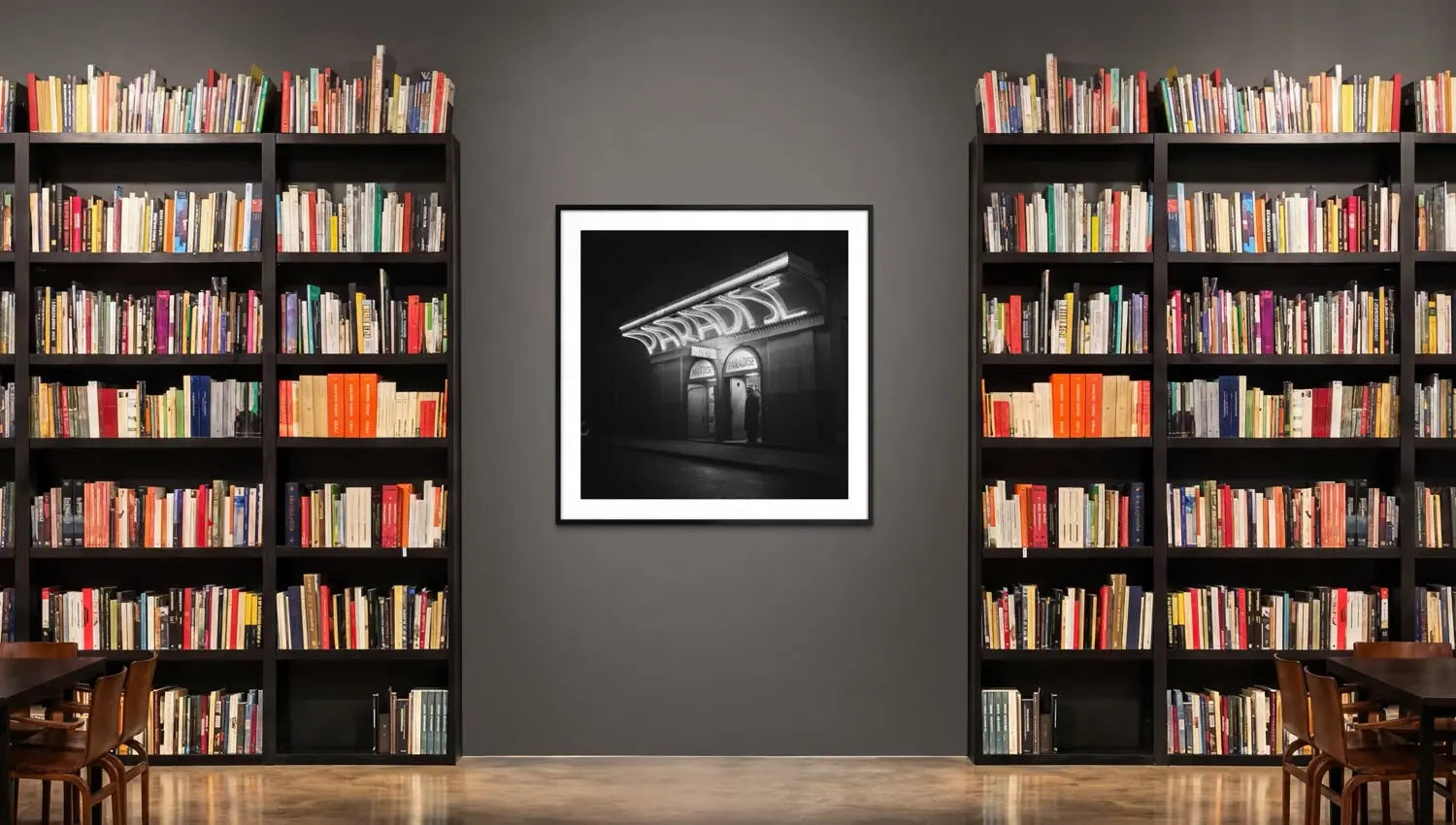 Abstract Art vs. Photography: How to Choose the Right Language for a Room