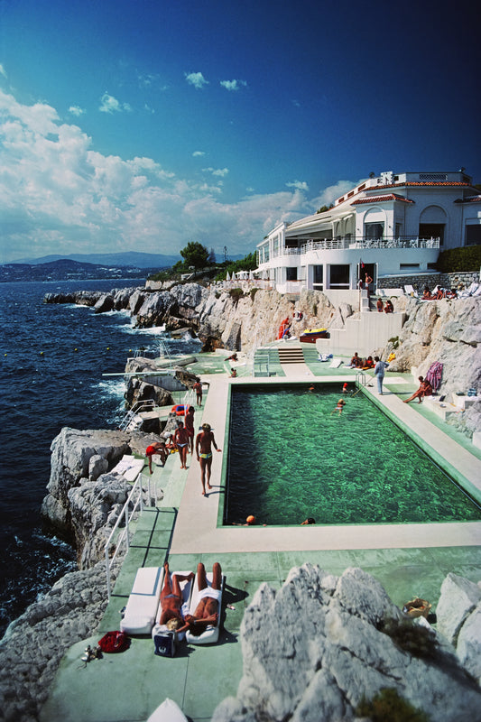 Eden-Roc Pool by Slim Aarons, iconic Côte d’Azur fine art photograph printed on matte archival paper from Getty Images (asset #2664785). Available from The Picturalist