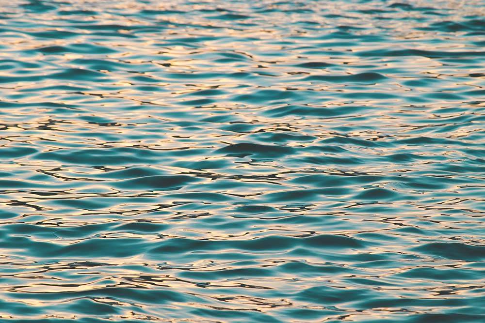 9660229_ocean_deep_blue_theo-thomaidis-199812_web